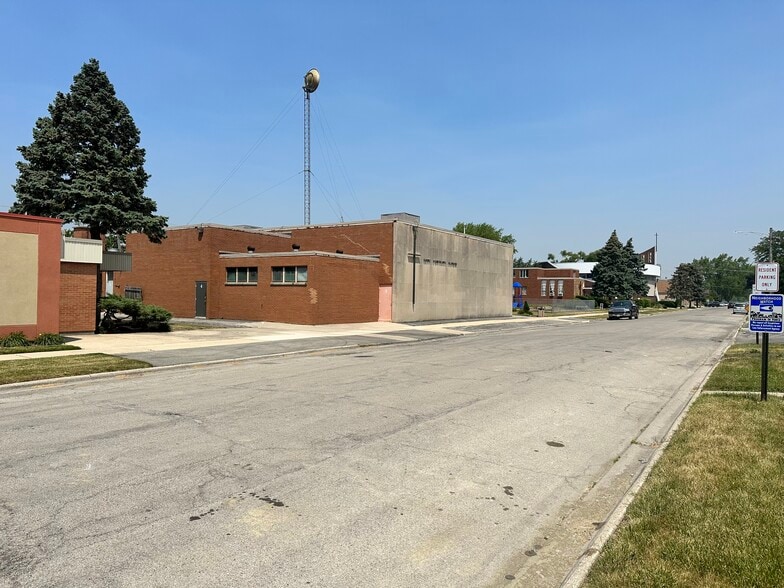 More Photos Of 14410 McKinley, Posen Religious Facility For Sale