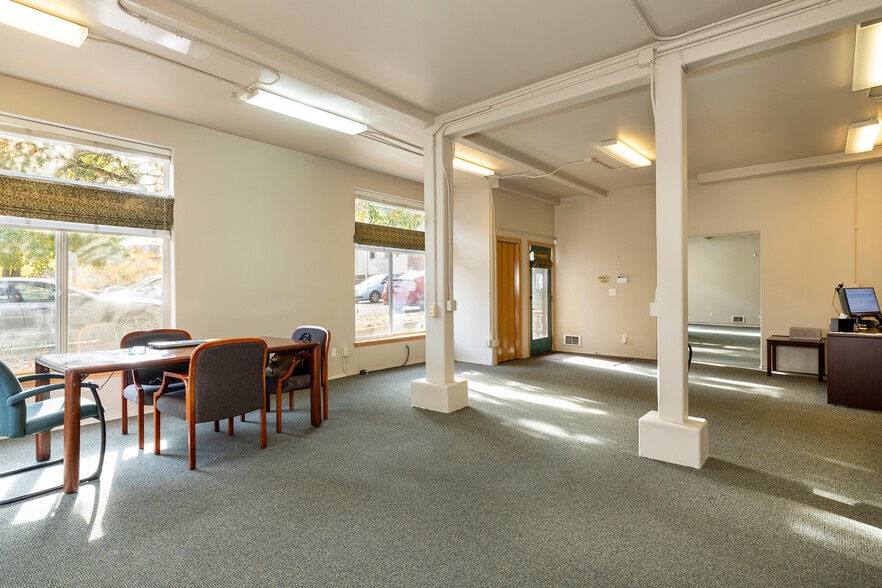 More Photos Of 3408 NE 65th St, Seattle Office Residential For Sale