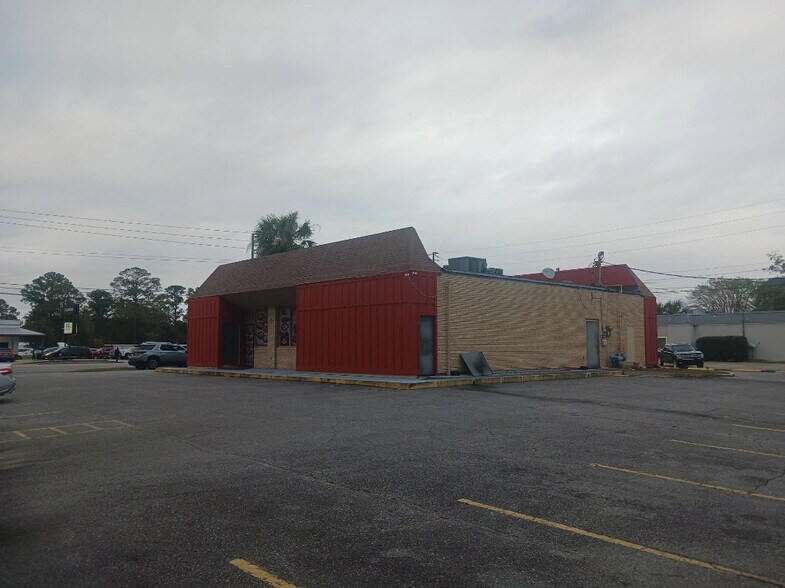 More Photos Of 3460 Cypress Mill Rd, Brunswick Restaurant For Sale