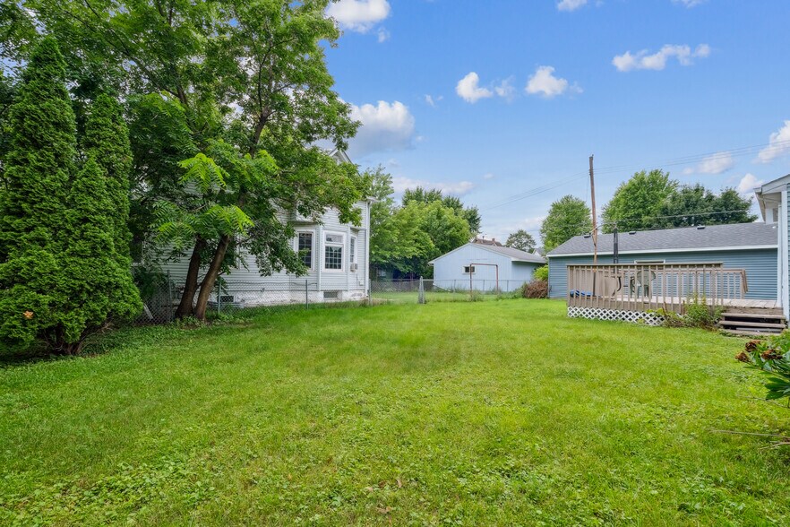 More Photos Of 1271 7th St W, Saint Paul Apartments For Sale