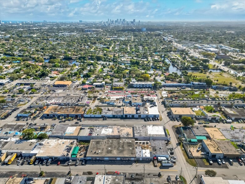 More Photos Of 224 NE 32nd Ct, Oakland Park Warehouse For Sale