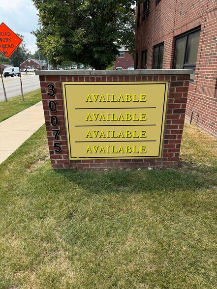 More Photos Of 30075 Greenfield Rd, Southfield Medical For Sale