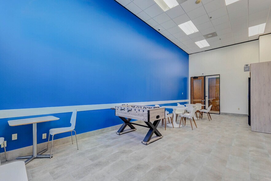 More Photos Of 1800 Bering Dr, Houston Office For Lease