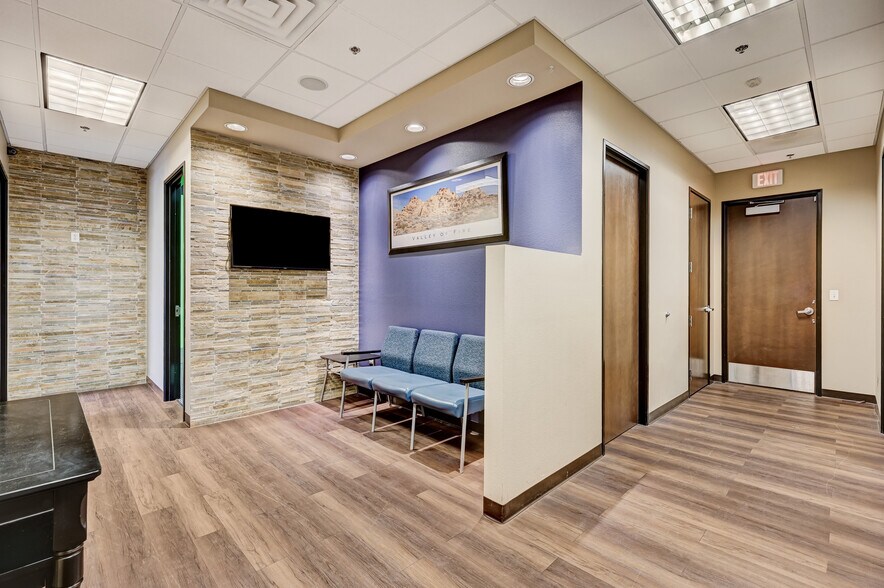 More Photos Of 3175 Saint Rose Pky, Henderson Medical For Lease
