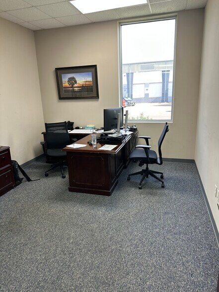 More Photos Of 1809 Brittmoore Rd, Houston Warehouse For Sale