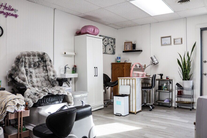 More Photos Of 426 Central Ave, Fairfield Storefront For Sale