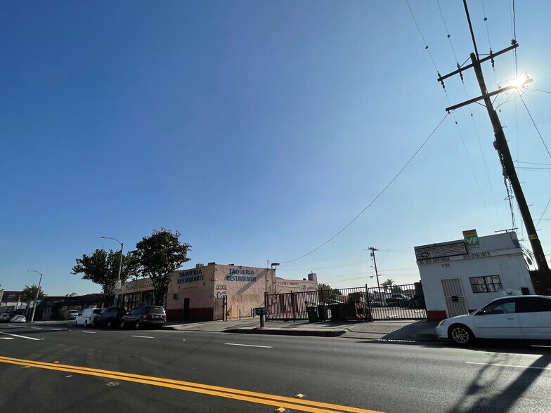 More Photos Of 4714-4730 E Olympic Blvd, Los Angeles Supermarket For Lease