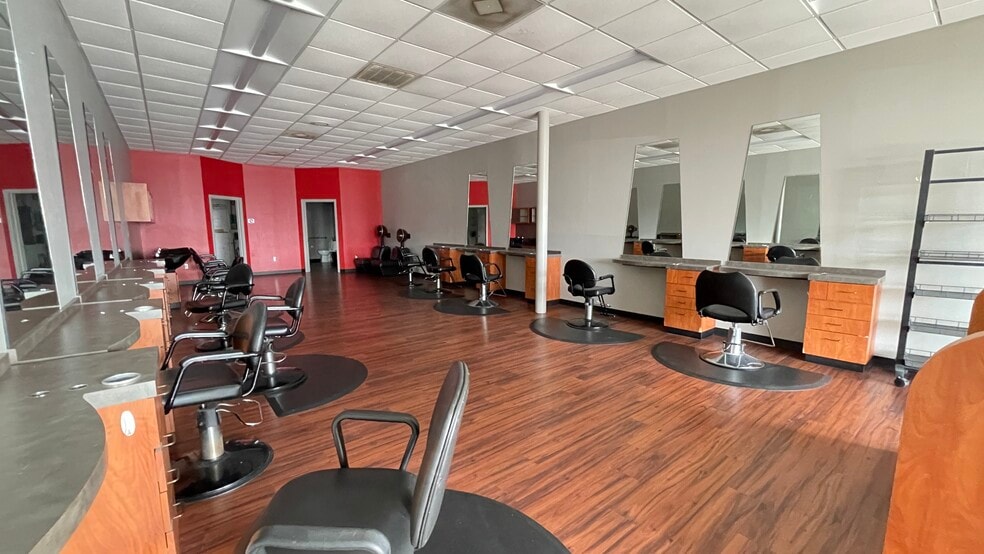 More Photos Of 6340 N Eldridge Pky, Houston Unknown For Lease