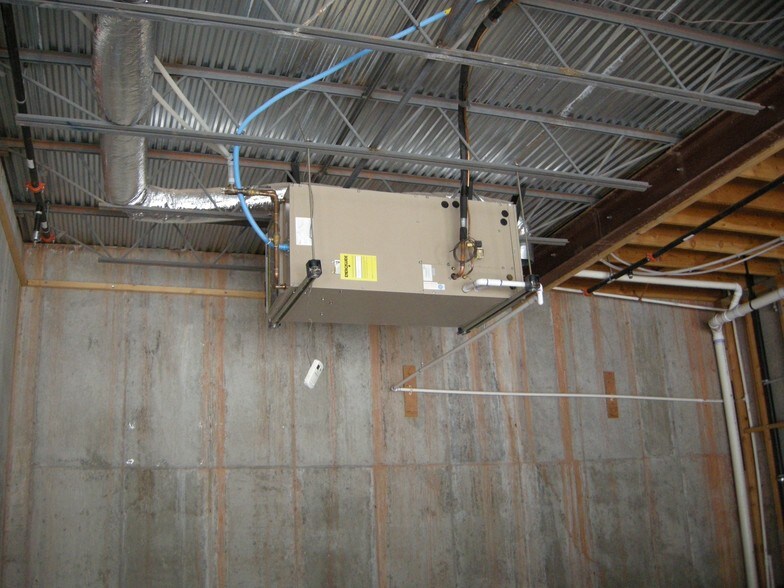 More Photos Of 2550 Highway 82, Glenwood Springs Showroom For Sale