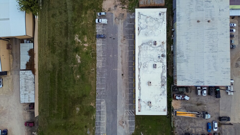More Photos Of 13001-13011 Fondren Rd, Houston Unknown For Lease