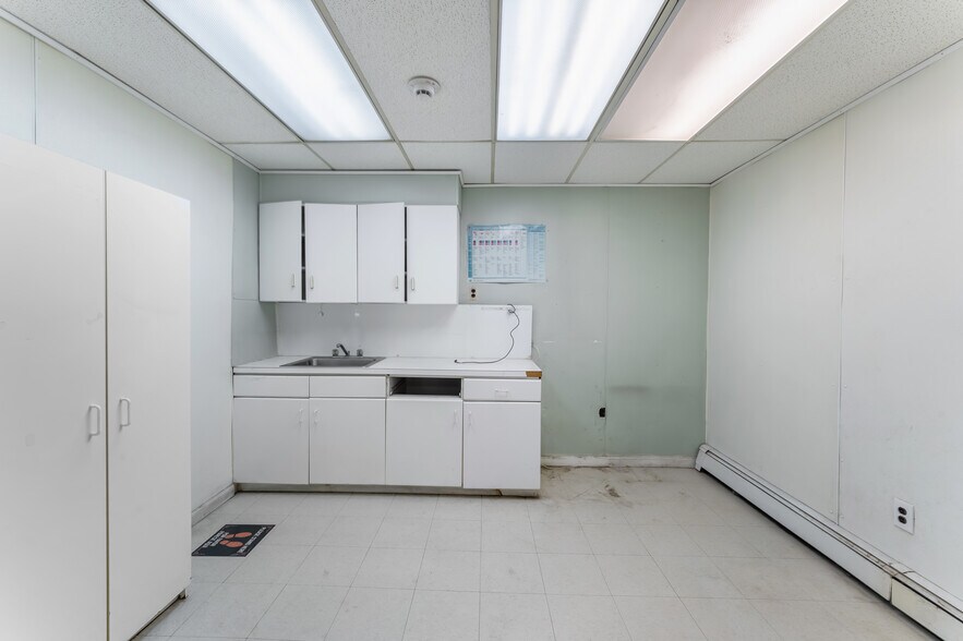 More Photos Of 600 Kennedy Blvd, Union City Apartments For Lease