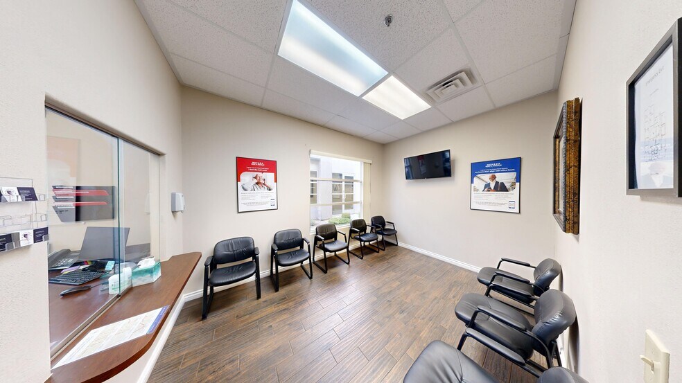 More Photos Of 5225 S Durango Dr, Las Vegas Medical For Sale