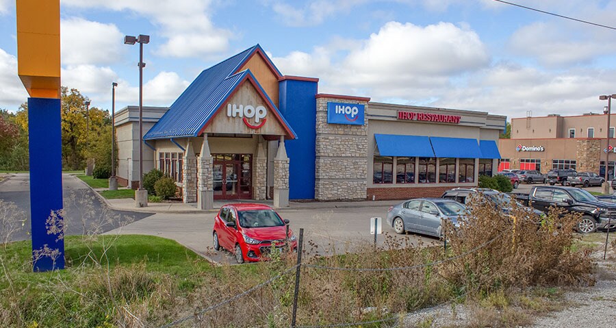 Primary Photo Of 2435 James St, Coralville Restaurant For Sale