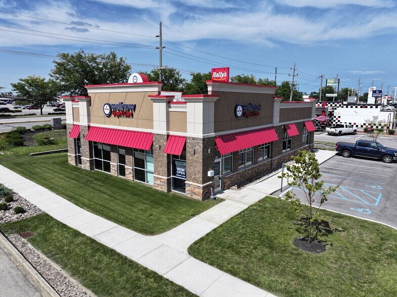 More Photos Of 756 E Lewis And Clark Pky, Clarksville Fast Food For Sale