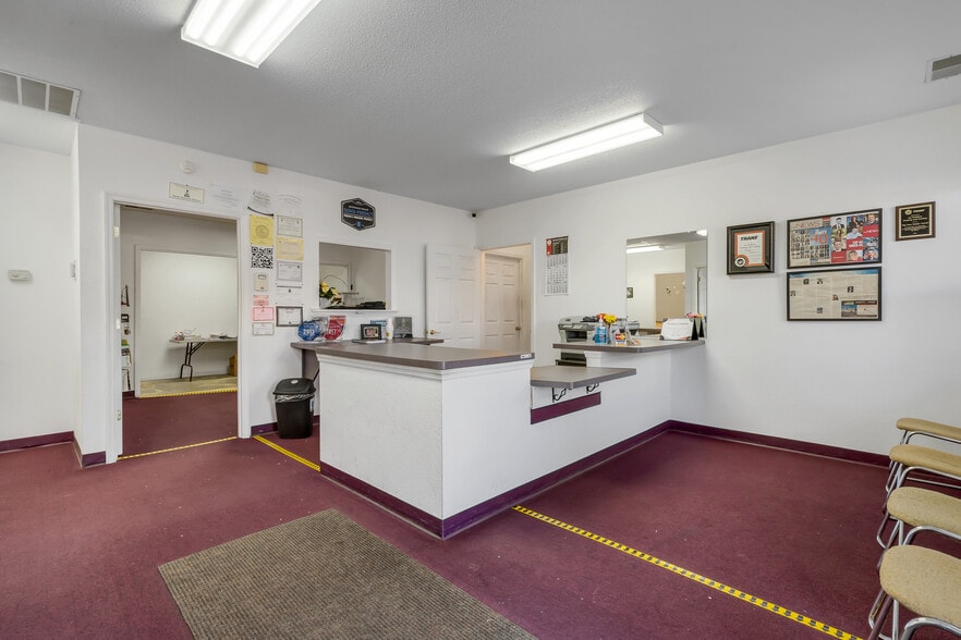More Photos Of 1565 Kisker Rd, Saint Charles Office For Sale