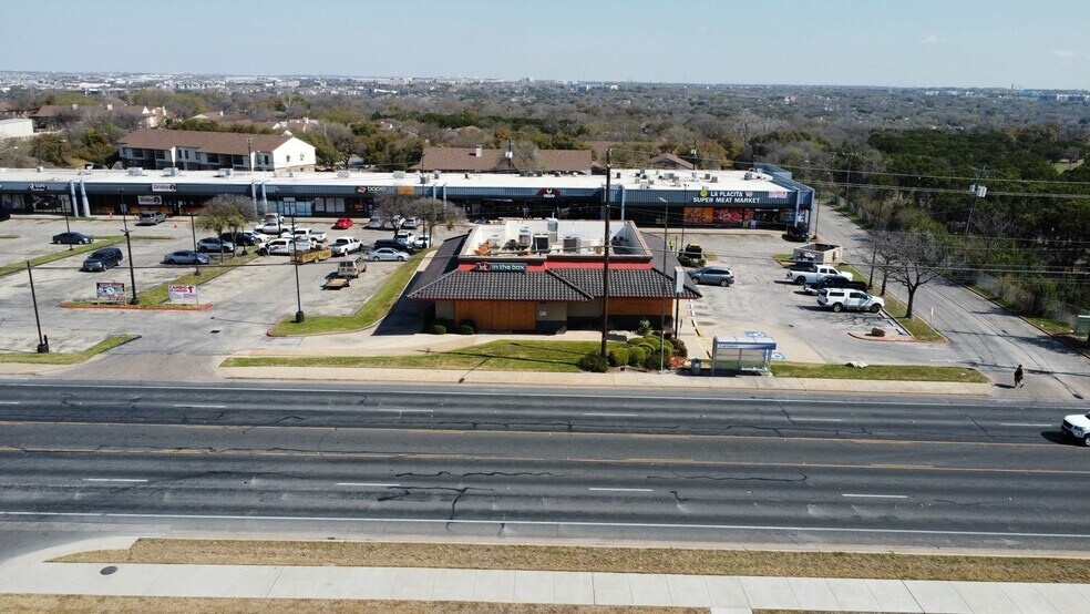 More Photos Of 904 E Braker Ln, Austin Fast Food For Sale