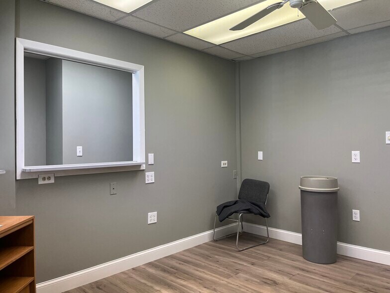 More Photos Of 1594-1600 US Highway 130, North Brunswick Medical For Sale