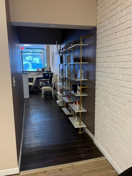 More Photos Of 386 Franklin Ave, Nutley Storefront Retail Office For Lease