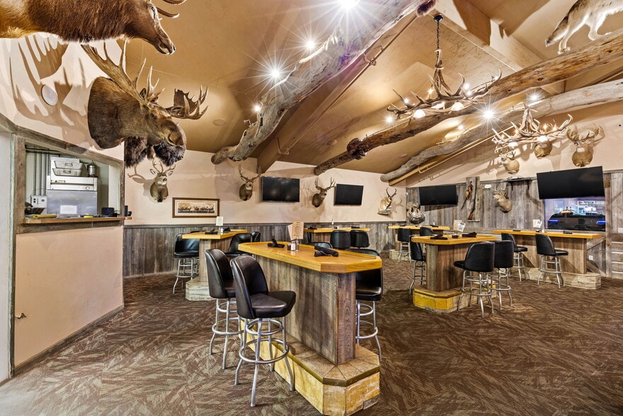 More Photos Of 5100-N Star Blvd, Great Falls Storefront Retail Office For Sale