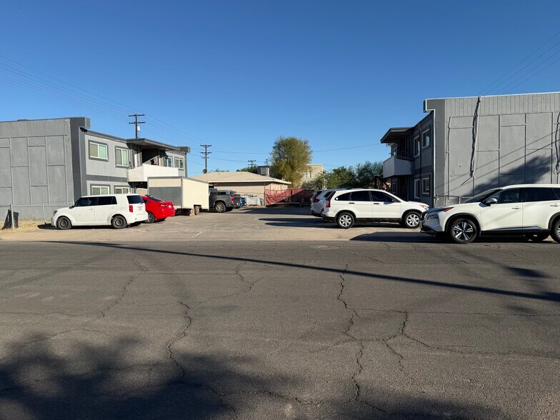 More Photos Of 700 Blair Ave, Calexico Apartments For Sale