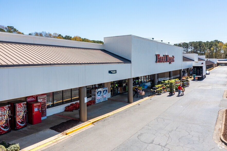 More Photos Of 101-217 Banks Rd, Fayetteville Unknown For Lease