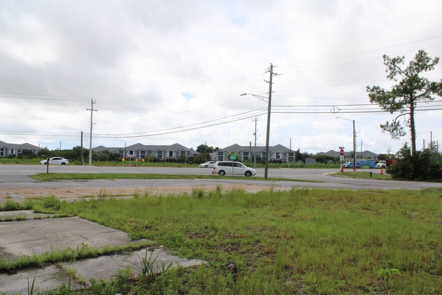 More Photos Of 3931 W Highway 390, Panama City Service Station For Sale