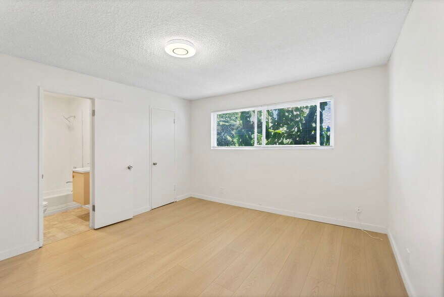 More Photos Of 511 E Washington Ave, Santa Ana Apartments For Sale