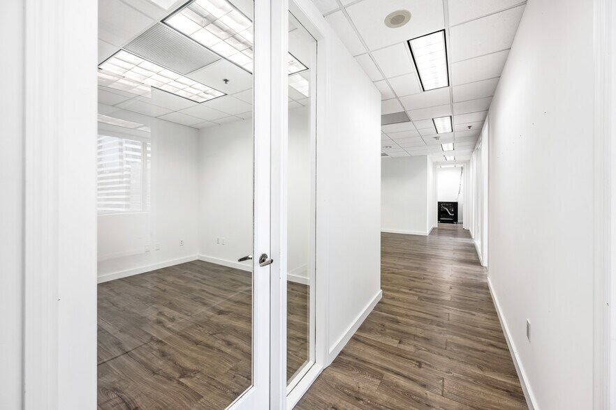 More Photos Of 150 SE 2nd Ave, Miami Coworking Space