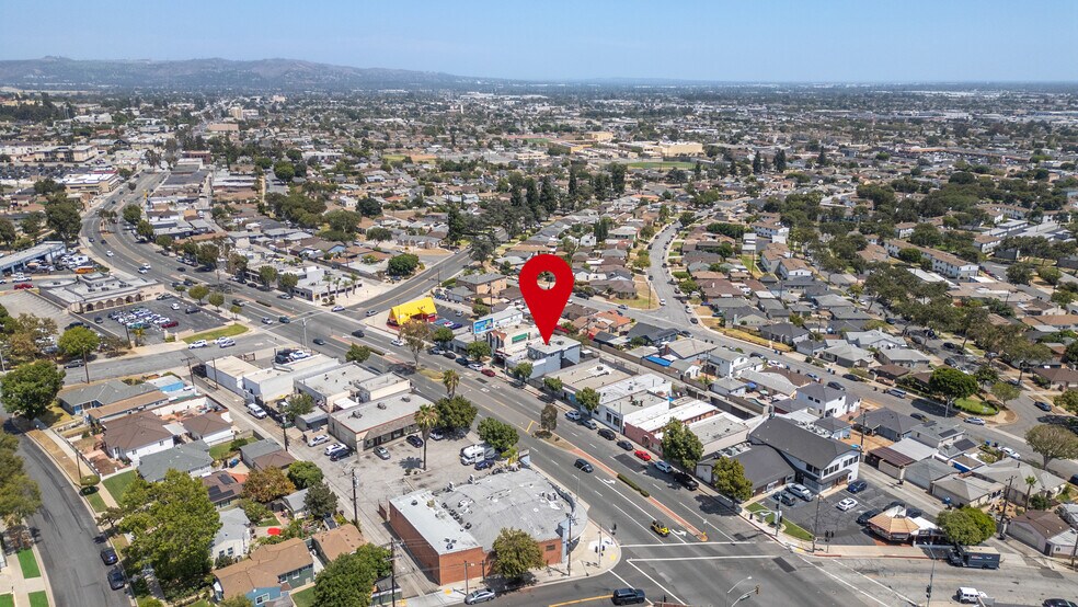 More Photos Of 2517 W Beverly Blvd, Montebello Storefront Retail Residential For Sale