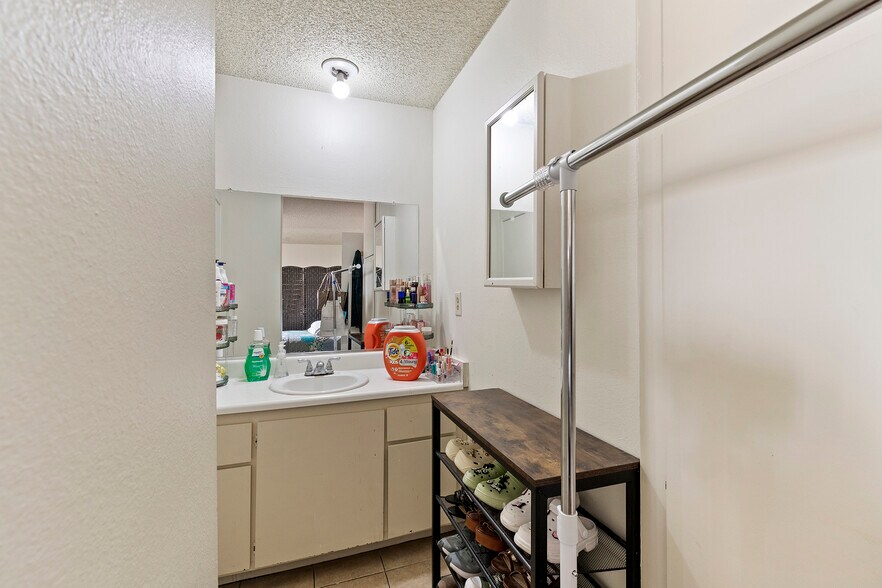 More Photos Of 3300 W Orange Ave, Anaheim Multifamily For Sale