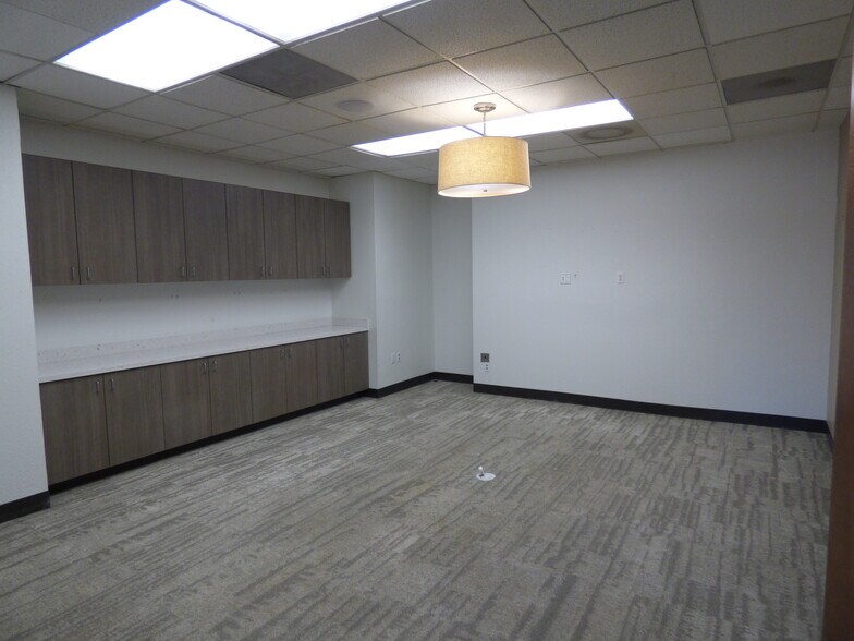 More Photos Of 201 Lafayette Cir, Lafayette Office For Lease