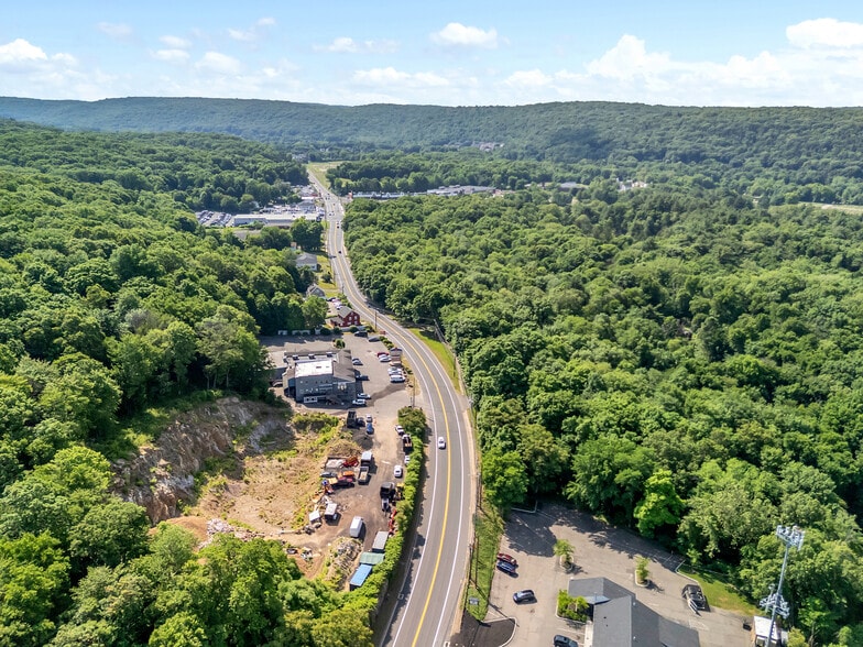 More Photos Of 628 New Haven Rd, Naugatuck Storefront Retail Office For Sale