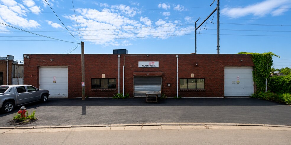 More Photos Of 204 Columbus Ave, Roselle Service For Lease