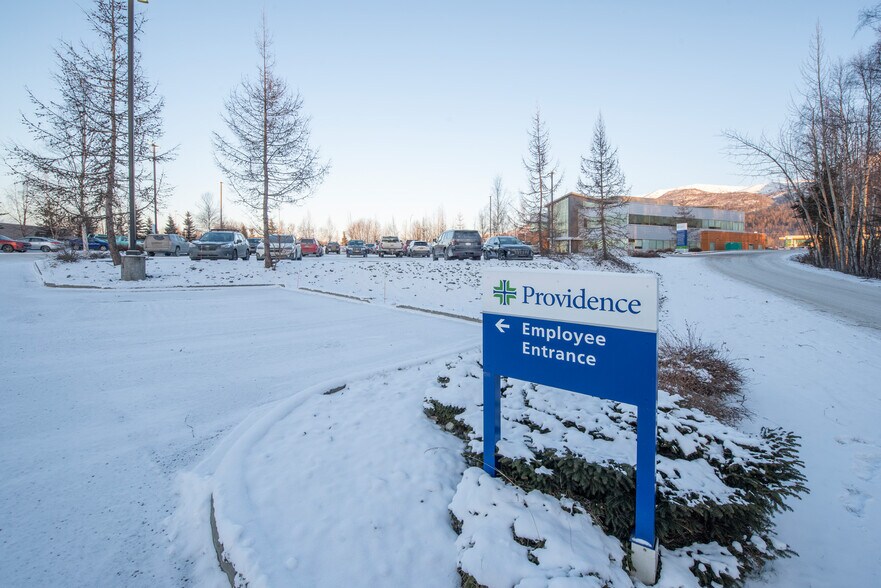 More Photos Of 17101 Snowmobile Ln, Eagle River Healthcare For Sale