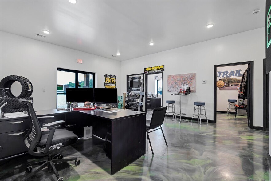 More Photos Of 538 Industrial Pk Acc rd, Trumann Flex For Lease