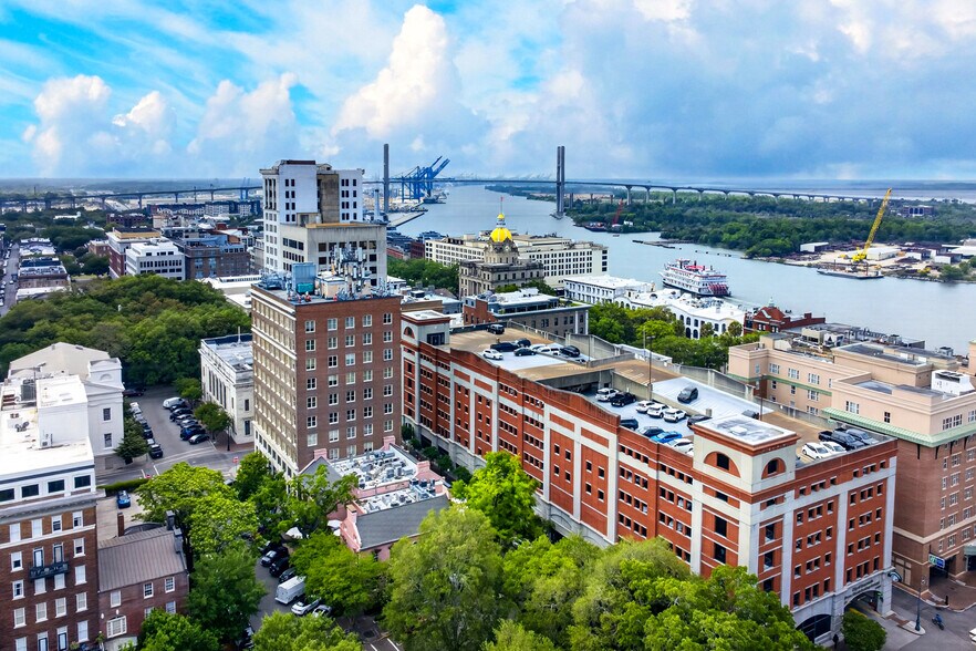 More Photos Of 24 Drayton St, Savannah Office For Lease