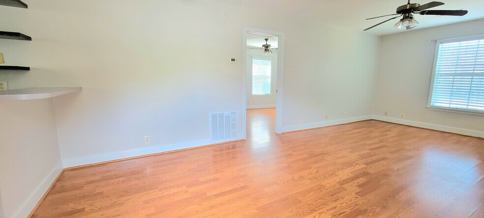 More Photos Of 1401 Truxillo St, Houston Office Residential For Sale