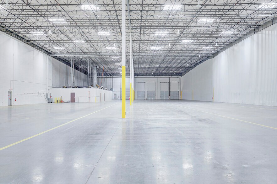 More Photos Of 1733 Morgan Rd, Modesto Warehouse For Lease