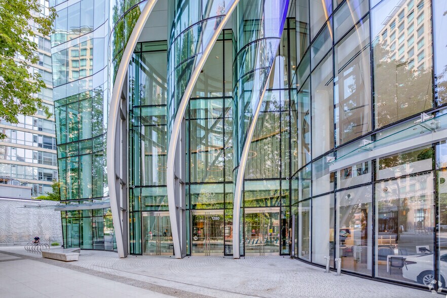 More Photos Of 1280-1290 Burrard St, Vancouver Office For Lease