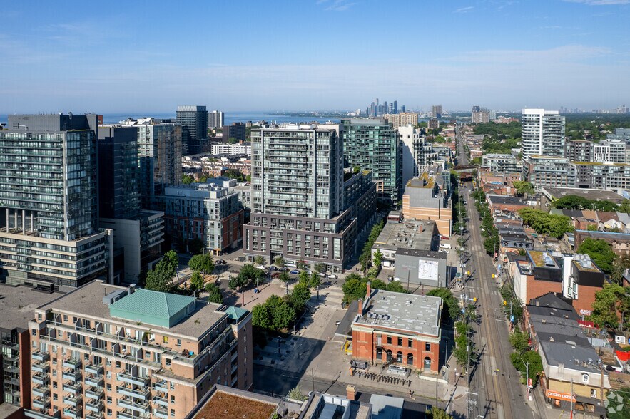 More Photos Of 68 Abell St, Toronto Apartments For Sale