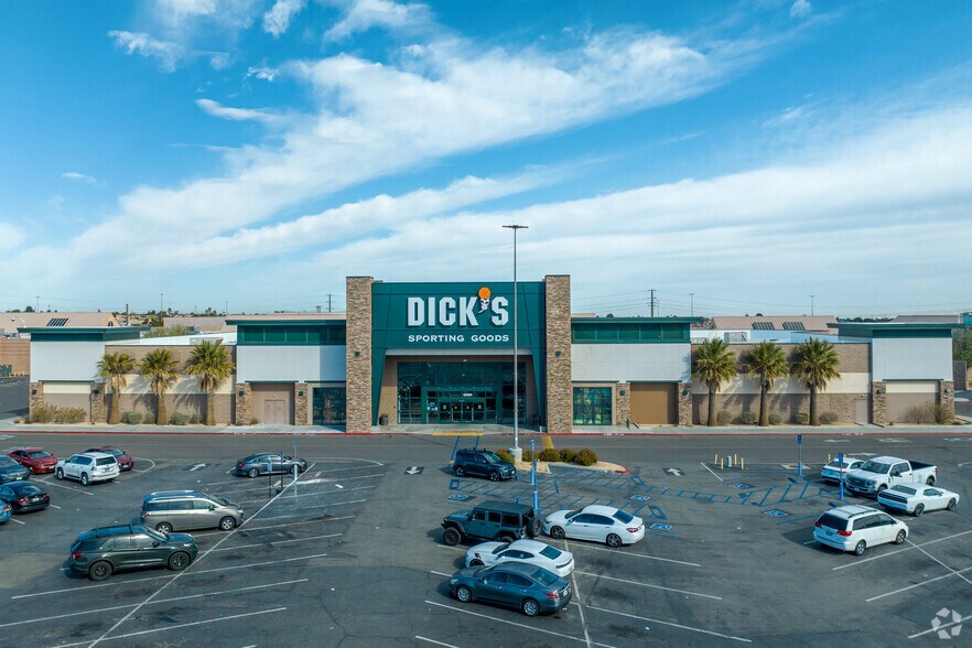 More Photos Of 14420 Bear Valley Rd, Victorville Bowling Alley For Lease