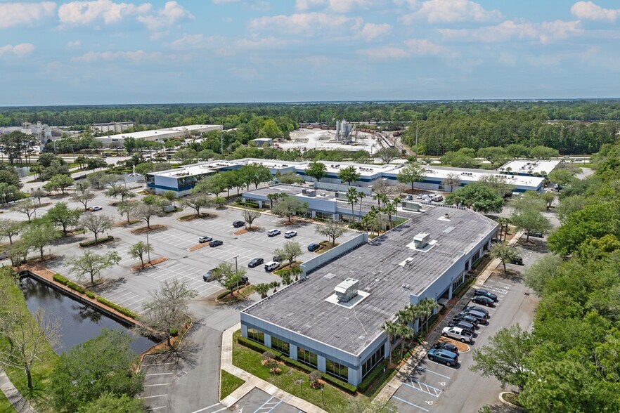More Photos Of 8311 Cypress Plaza Dr, Jacksonville Office For Sale
