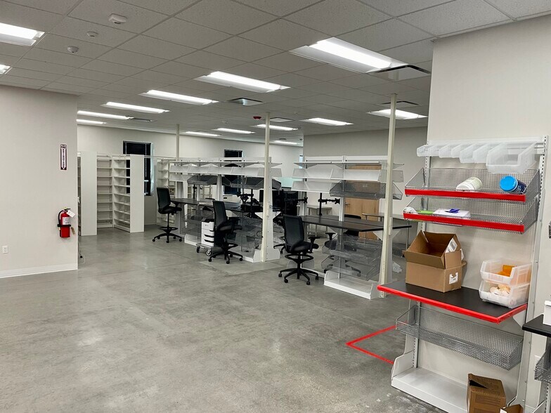 More Photos Of 20 Altieri Way, Warwick Flex For Lease