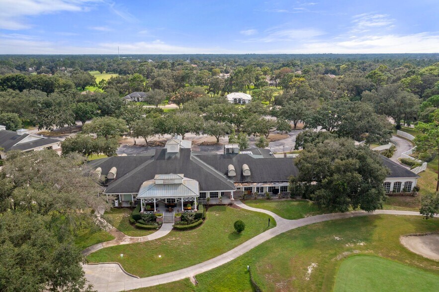 More Photos Of 4550 Golf Club Ln, Spring Hill Golf Course Driving Range For Sale