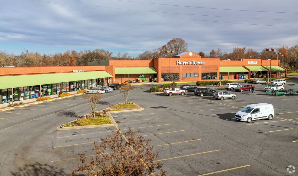 More Photos Of 801-819 N 1st St, Albemarle Unknown For Lease