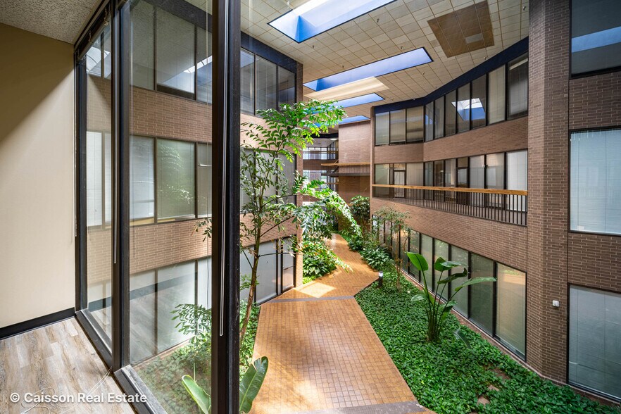 More Photos Of 7447 Harwin Dr, Houston Unknown For Lease