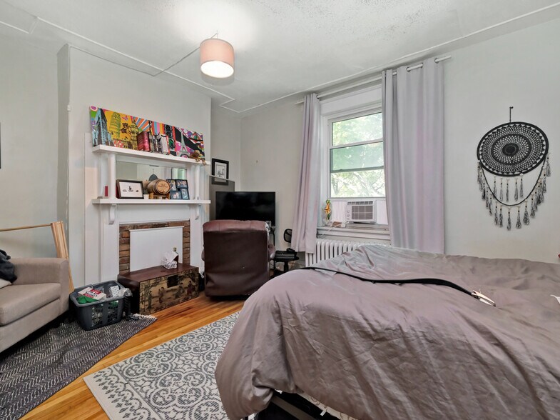 More Photos Of 342 Frank St, Ottawa Apartments For Sale