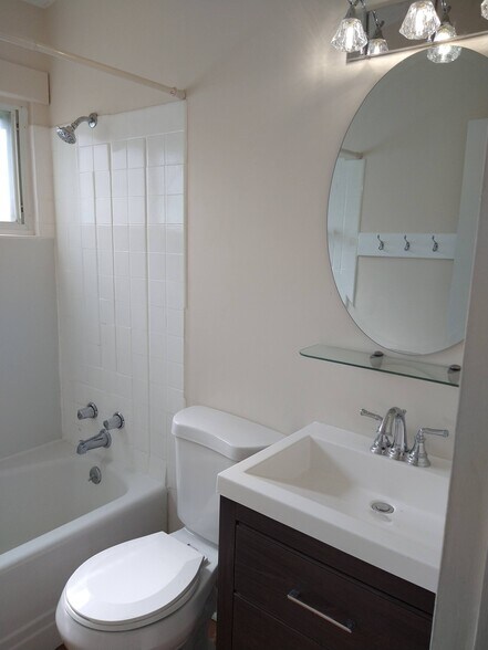 More Photos Of 814 S Jenkins Blvd, Akron Multifamily For Sale