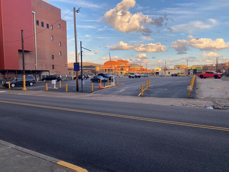 More Photos Of Dickinson, Charleston Land For Lease