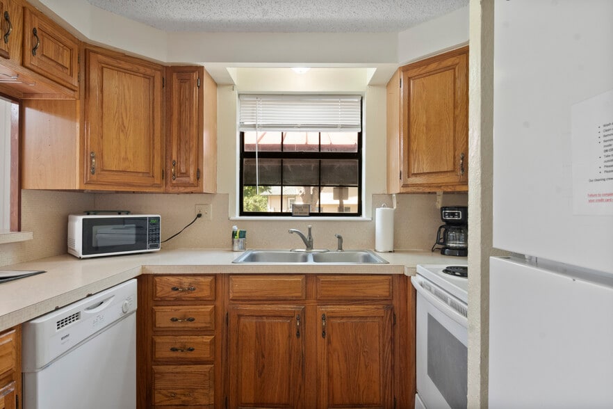 More Photos Of 6641 Ranch 1120 Rd, Rio Frio Specialty For Sale